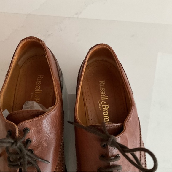Russel & Bromley Classic Brown Leather Woman Brogues, EU38, US 7, stunning main image 10